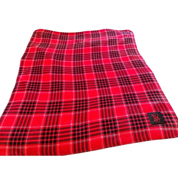 Victorias Secret Red Plaid Sherpa Throw Blanket 50" X 60" 100% Recycled Polyeste - Picture 1 of 5